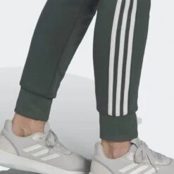 ADIDAS Essentials Fleece 3-Stripes Broek 9 ADIDAS Essentials Fleece 3-Stripes Broek -Kledij Verkoop essentials fleece 3 stripes broek 4