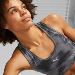 Vrouwenbeha Puma 4keeps Mid Impact Aop -Kledij Verkoop vrouwenbeha puma 4keeps mid impact aop 4